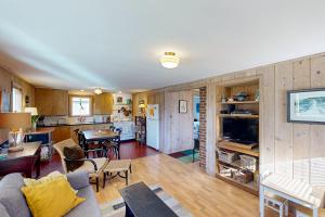 Mermaid House MCA 1456