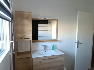 Maisons de vacances Maison a Bais : photos des chambres