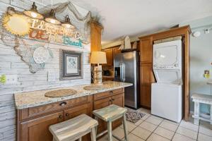 Summit 225 - Low floor beachfront - Sleeps 5