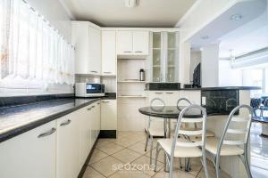 Apto c 3QT 100m da praia central - BC - EDG401