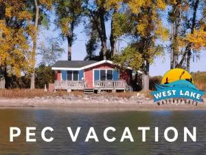 West Lake Waterfront Swimming - Free Pontoon Boat! - Bloomfield