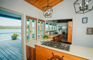 AMAZING Bay View Marea 2-2