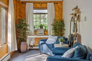 Mountain Oasis Hot Tub Game Room Fire Pit - 3hvězdičkové hotely ve městě Pocono Summit