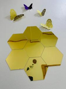 Tower Bridge Roomzzzz BnB