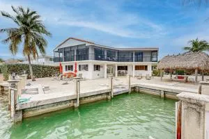 Jewel of Marathon - Palm Island