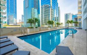 Centric 40thFloor Brickell Condo FREE parking by Palermo Home Miami