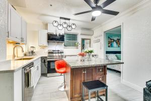Steps to Shore Walkable Clearwater Beach Condo