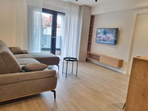 Apartment Dora with private parking