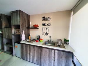 S04 EXECUTIVE SUITES at ITESM CEM Families Tourists & Travelers Choice Foreign Students Companies Executives WELCOME!!! 10min Izcalli-15min Esmeralda-20min Sátelite-25min AIFA