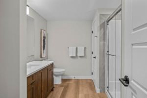 2 bedrooms-3 beds 2 baths - Rocky Mountain View Retreat - Heated Pool and Hot Tub