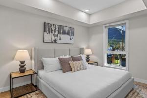 2 bedrooms-3 beds 2 baths - Rocky Mountain View Retreat - Heated Pool and Hot Tub