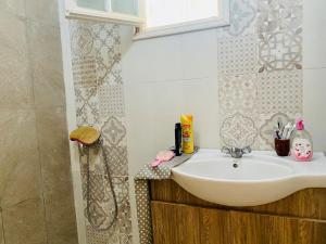Tantana Trad Home