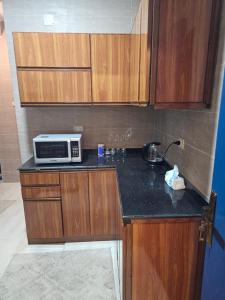 شقة بوسط المدينة الدقي