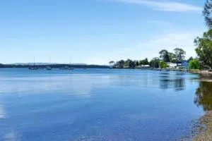 Hidden Horizon - 1pm checkout Sun - 5bed 3 bathroom - Murrays Beach