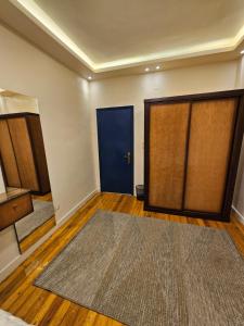 شقة بوسط المدينة الدقي