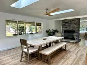 Pineapple Resort Benbow - غاربرفيل