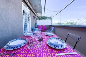 Eschers Penthouse on Nomentana