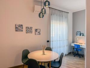 Eschers Penthouse on Nomentana