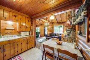 Waterfront Newport Vacation Rental on Sacheen Lake