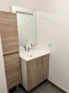 New residence, well located and fully equipped