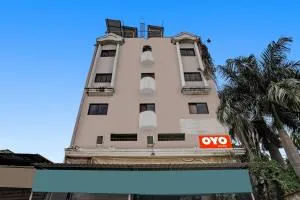 Hotel O Chhaya - Jogeshwāri