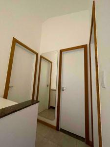 Village em frente ao mar de Stella Maris