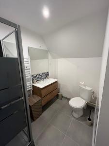 Au fil de leau, Gare, Wifi, TV, Parking