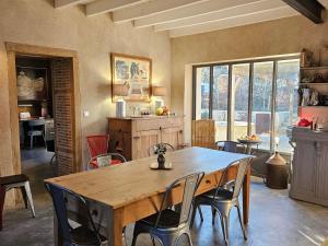 Maisons de vacances Charmante maison avec jardin au coeur du Parc Naturel Regional de la Brenne, ideale pour teletravail. - FR-1-591-237 : photos des chambres