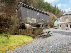 Riverside Retreat, Ardennes
