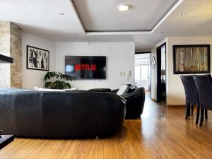 Mirador Urbano Your Refuge in the City with garage