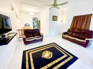Al-Waris Beseri Poolstay Spacious 6 Bedrooms