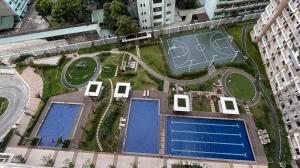 Modern and Cozy 2-Bedroom Condo in Prime Location