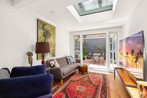 Stylish Inner-City Terrace Home with Rooftop Deck