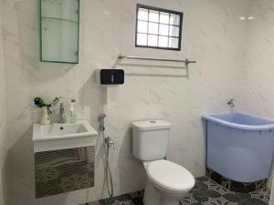 Aloe Vera Homestay - 3 Bed Rooms Corner House