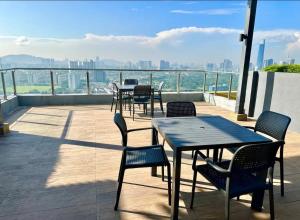 Private Room Queen Size KLCC