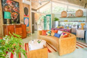 Casa AguasPoolYoga deckwalk to Surf Point