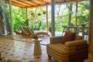 Tree Nestnido 2- Ocean View- 5 Min Walk To Beac