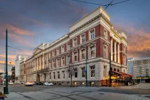 Character Central -  Lyttelton