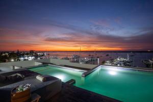 MarinaWellmina-Sunset Pool Vibes