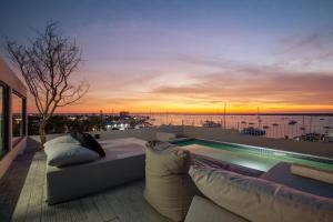 MarinaWellmina-Sunset Pool Vibes