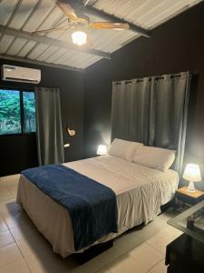Comfy & Spacious Room in Paradise Rainforest