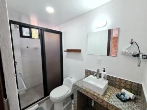 R04 CORNER STUDIO at ITESM CEM Full Services, Shared-Kitchen, Fridge, Laundry, Smart TV, Parking, Balcony