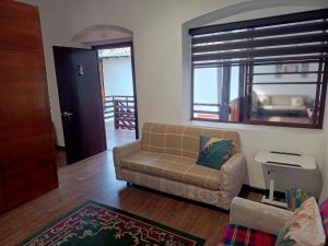 El Renacimiento - Suite M a p l e