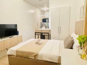 Azure north dimples nest