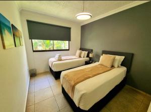 108 The Bermudas 3 bedroom beachfront Umhlanga Rocks