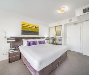 Studio room in Oaks Sydney Hyde Park Suites