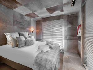 Courchevel : Appartement 2 Chambres Avec Parking et WIFI - FR-1-563-160