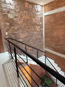 Hermosa cabaña completamente equipada con alberca y jardín