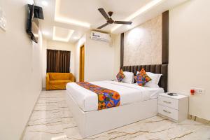 FabHotel Leela Inn - Nr Park Circus 7 Point