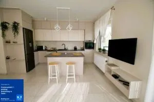 Czartoryskich 7 - parking podziemny w cenie - - Gołąb